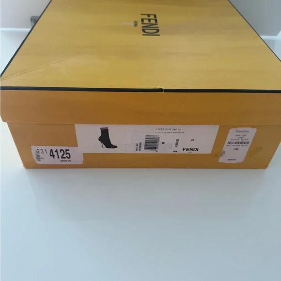 FENDI
Black Knit Fabric Sock Boot Size 10/40 - Picture 7 of 11